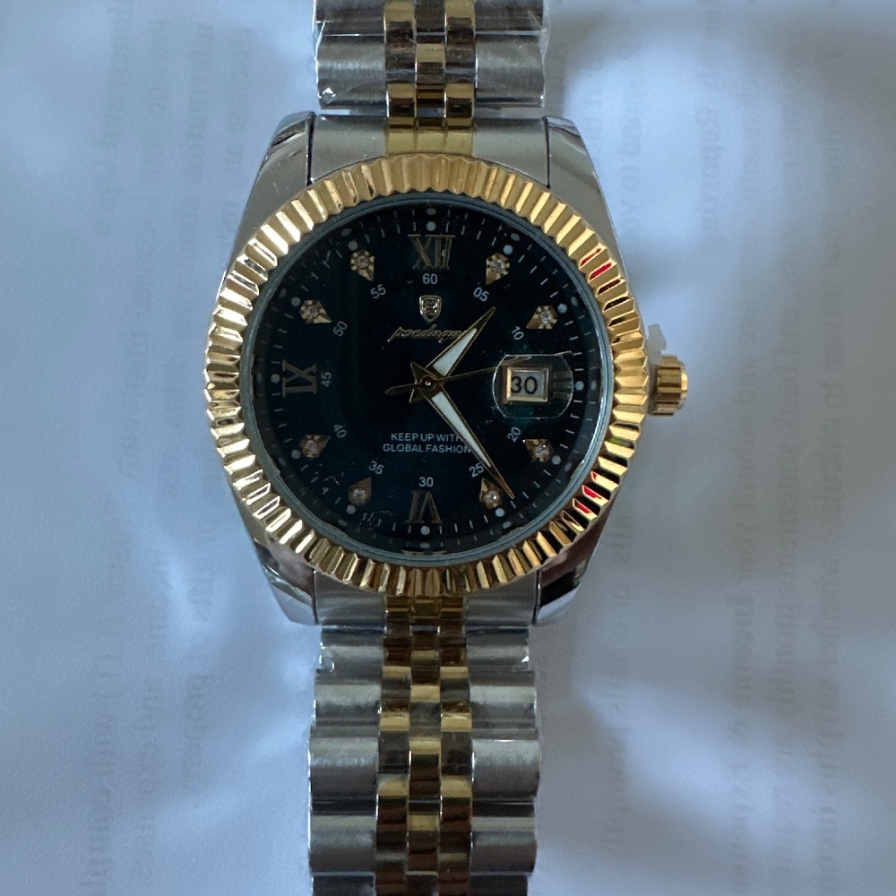 Poedagar Watch